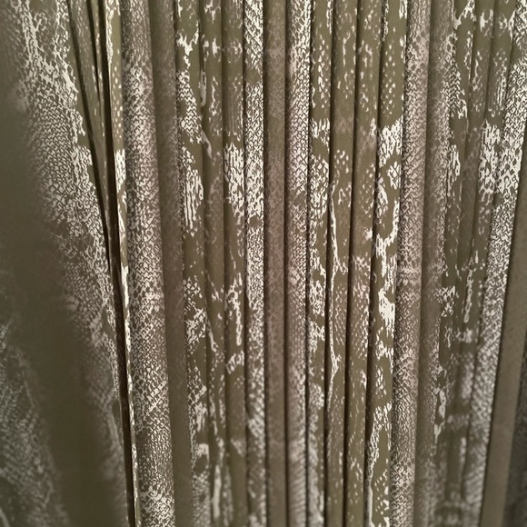 NWOT - black Sun Kim top with blue/grey snakeskin pattern detail on back - XL - Picture 6 of 6